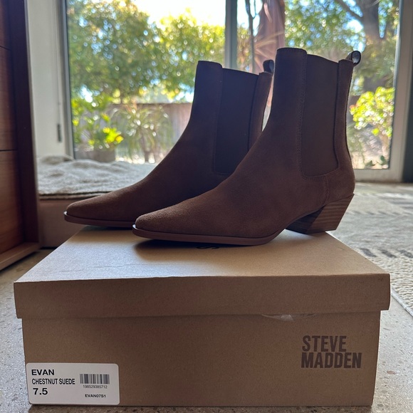 BRAND NEW Steve Madden Women’s Brown Suede Boots - Picture 5 of 8